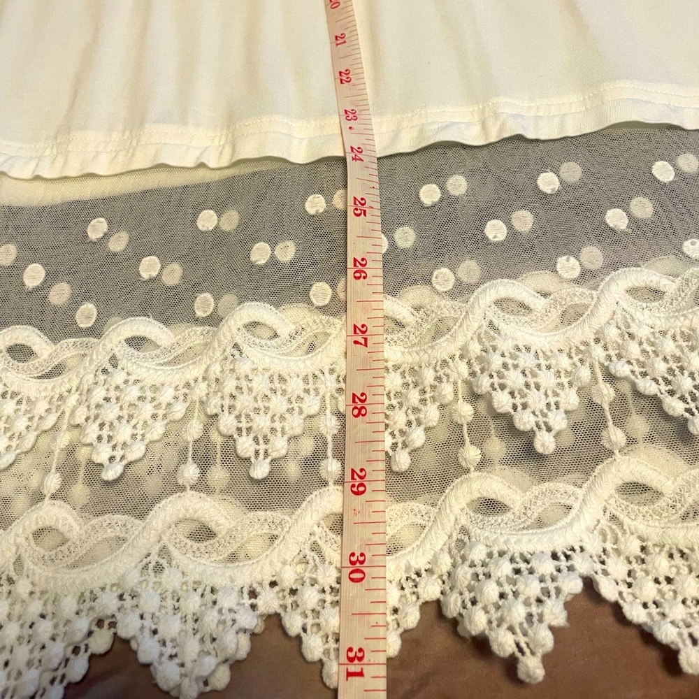 LACE SLIP DRESS EXTENDER TOP IN OFF WHITE - Picture 8 of 9